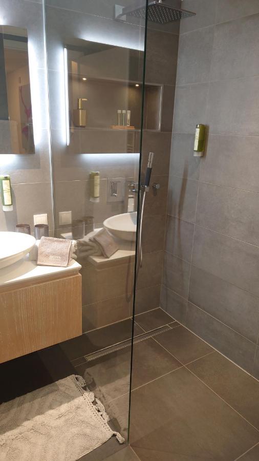 Maurers Schlierseetraum 6, Studio 455 Mit 42 Qm Neu Renoviert, Erdgeschoss Mit Eingezaeunter Terrasse In Ruhiger Lage Am Kirchbichlweg 8 Luaran gambar